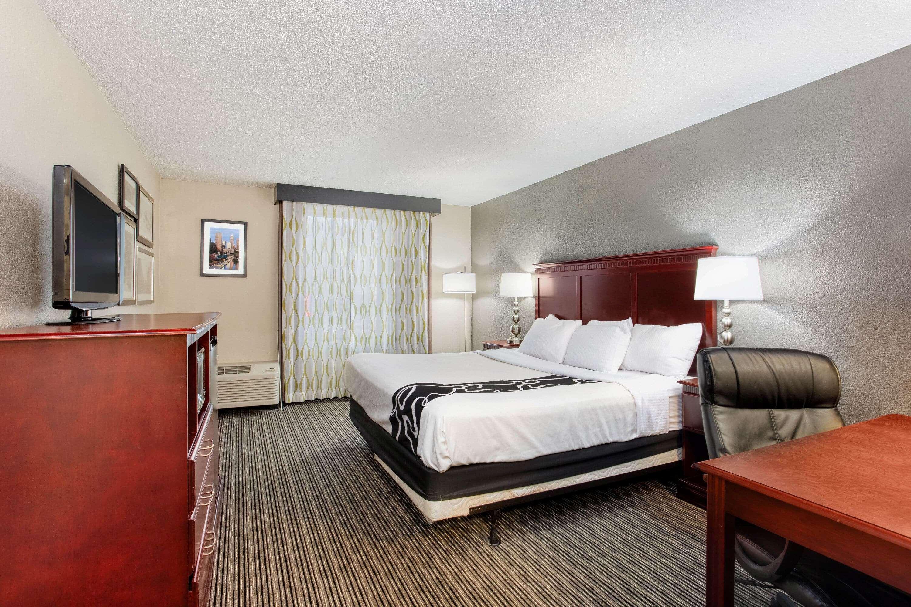 La Quinta By Wyndham Indianapolis South Hotel Exterior photo