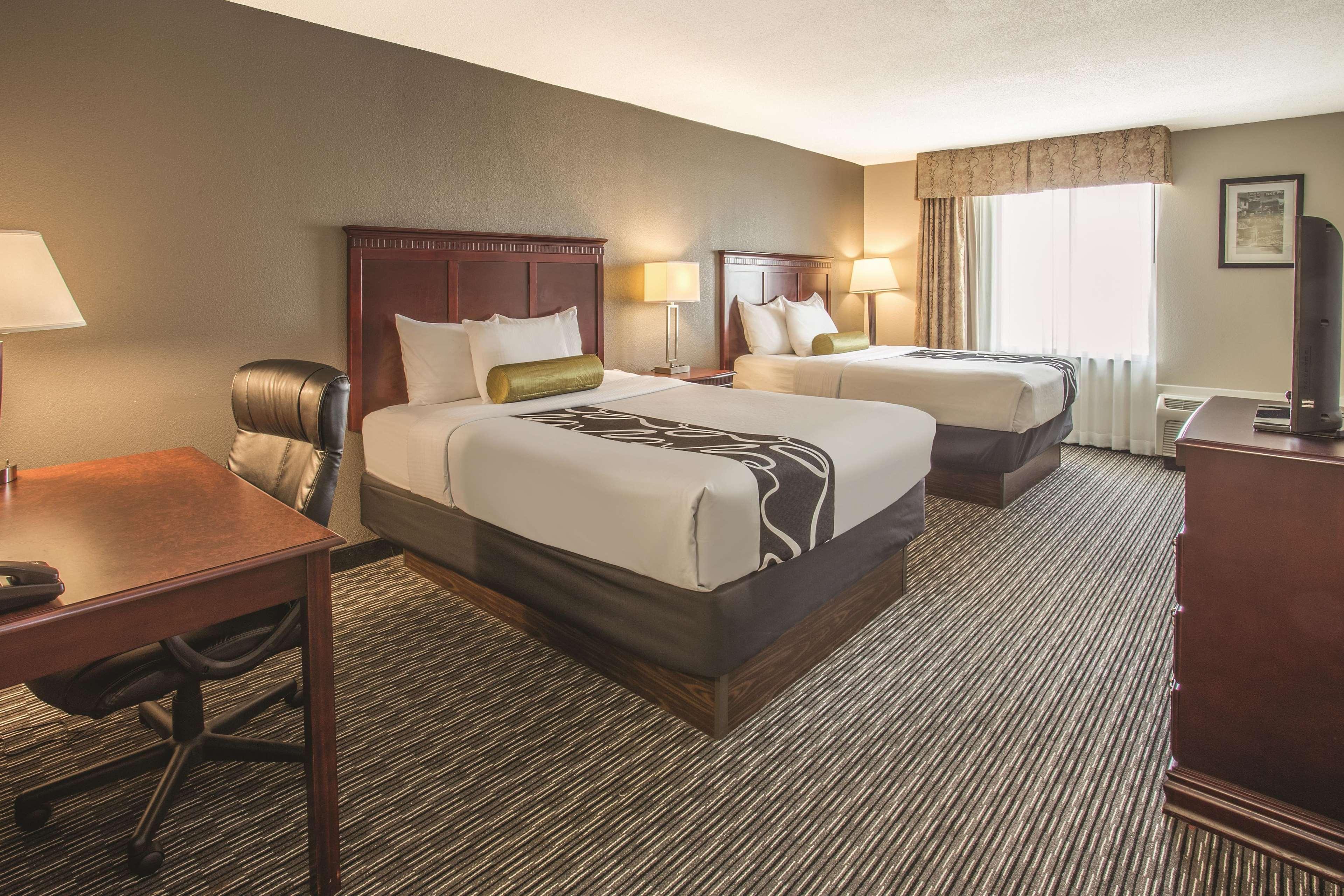 La Quinta By Wyndham Indianapolis South Hotel Exterior photo
