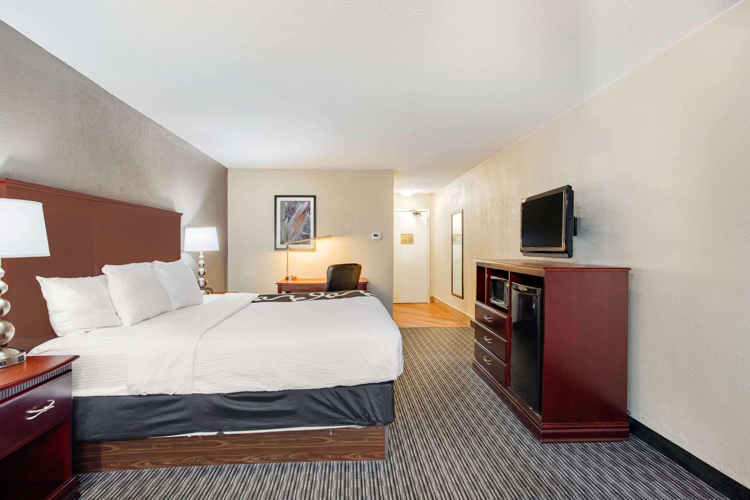 La Quinta By Wyndham Indianapolis South Hotel Exterior photo