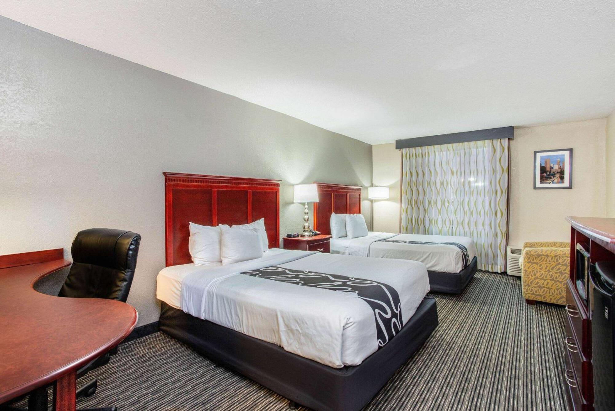 La Quinta By Wyndham Indianapolis South Hotel Exterior photo