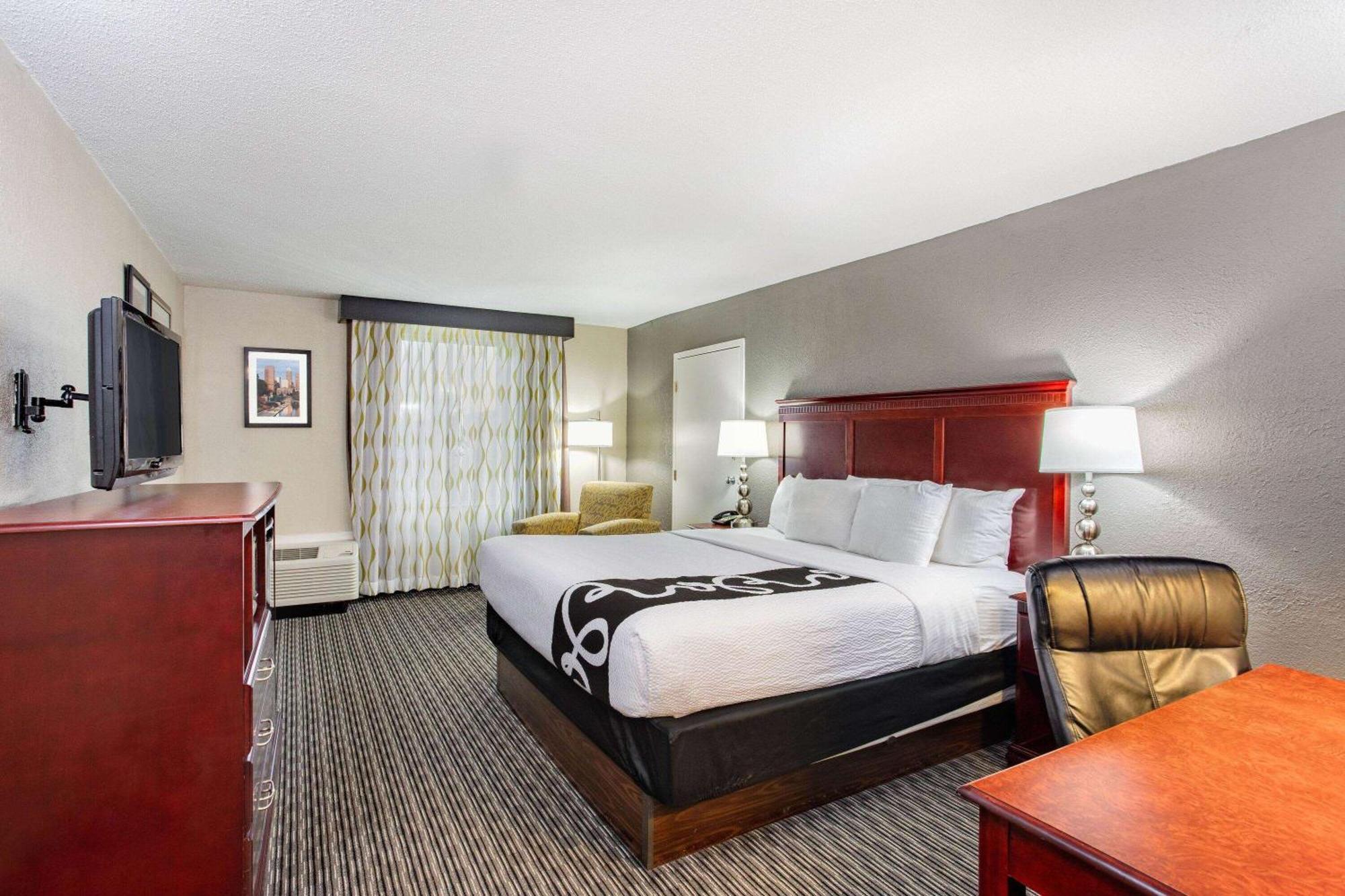 La Quinta By Wyndham Indianapolis South Hotel Exterior photo