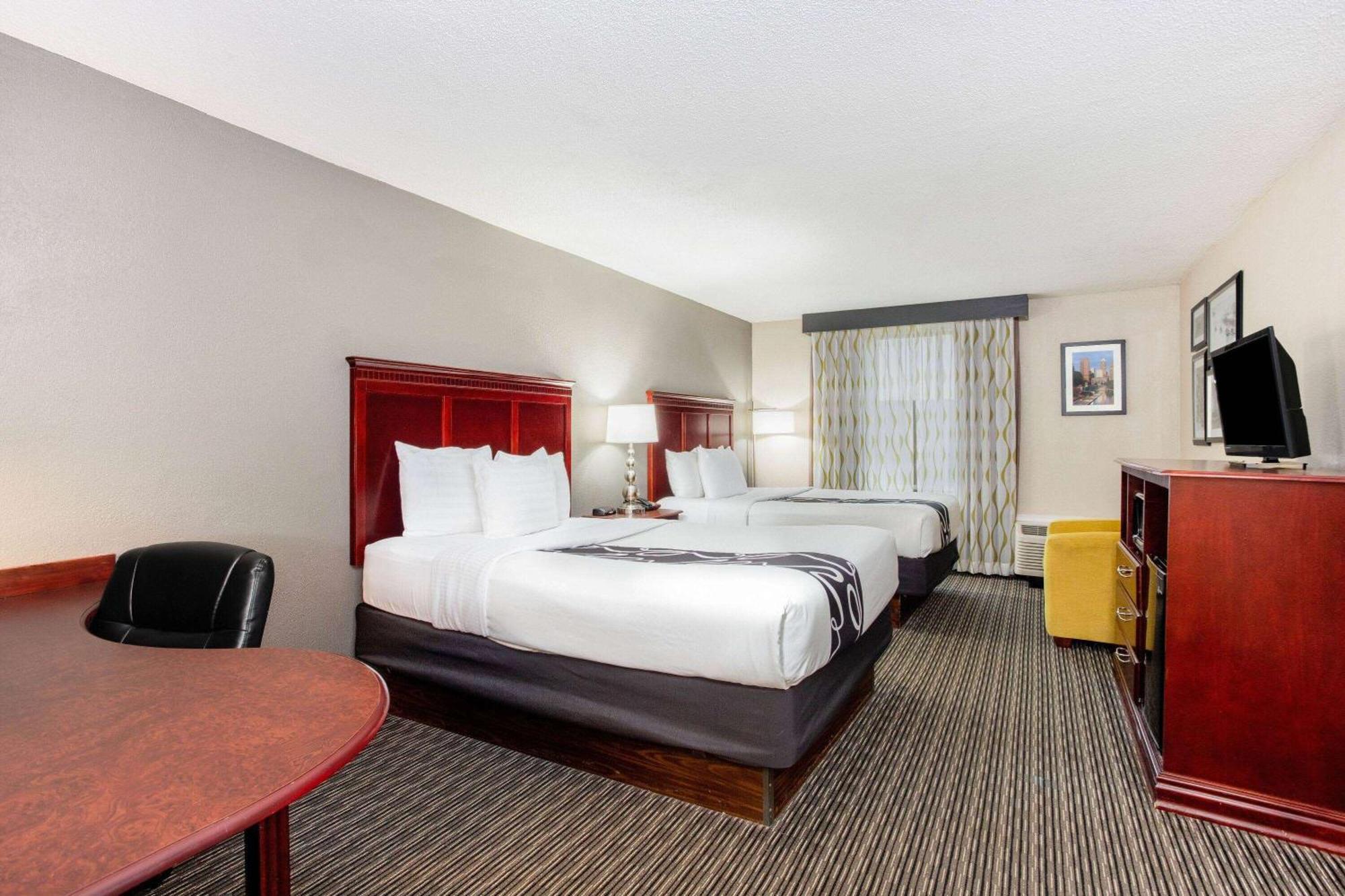 La Quinta By Wyndham Indianapolis South Hotel Exterior photo