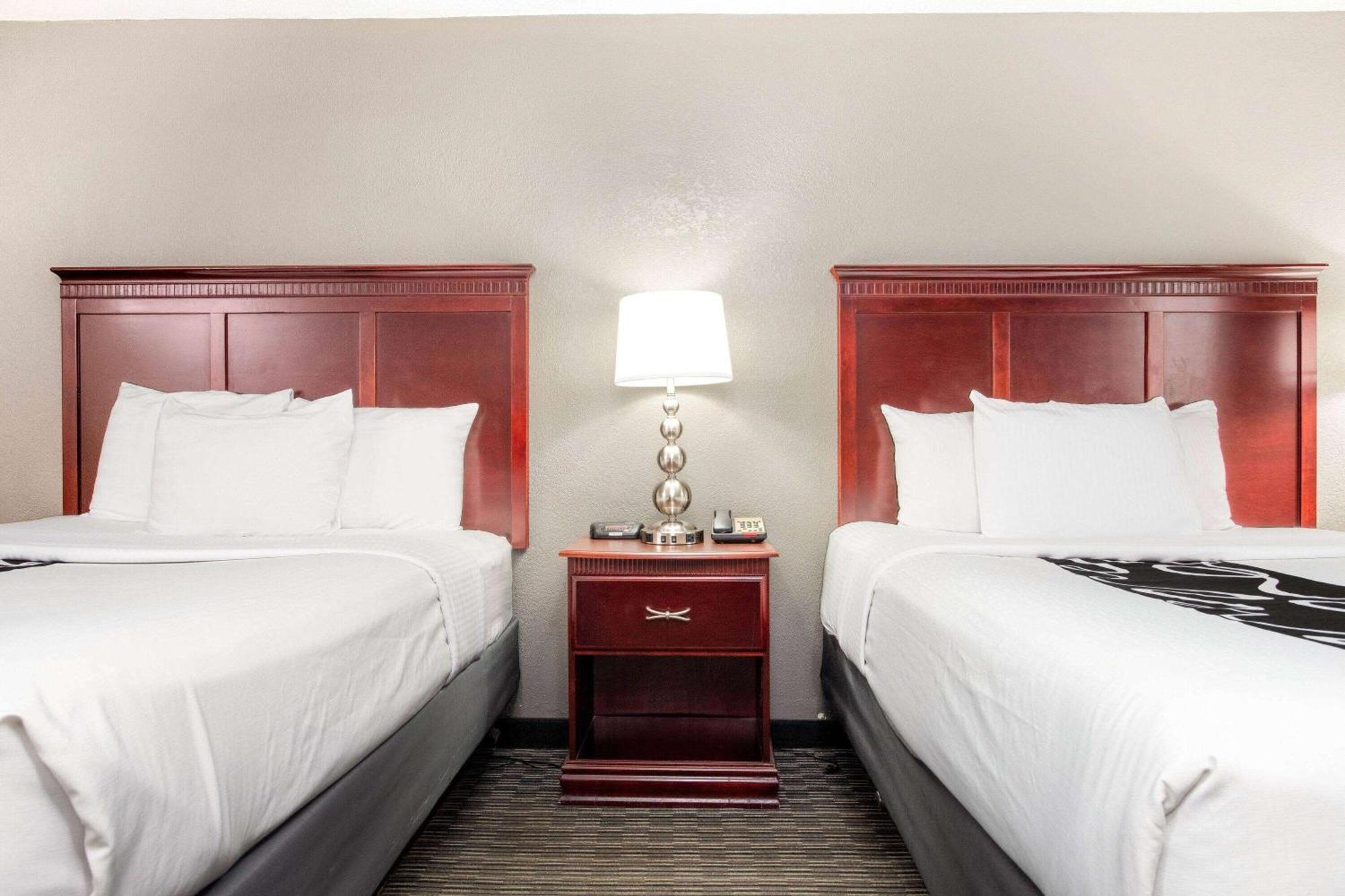 La Quinta By Wyndham Indianapolis South Hotel Exterior photo